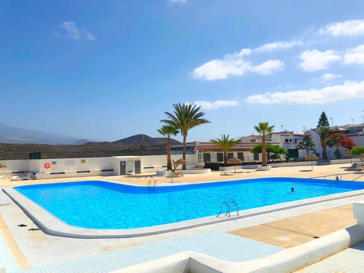 New Renovated Duplex Near The Ocean Located In Tenerife Sur Apartament