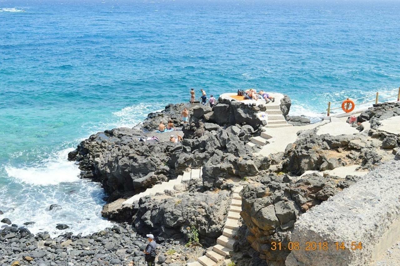 Apartament New Renovated Duplex Near The Ocean Located In Tenerife Sur