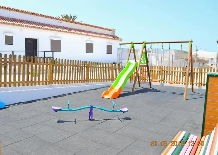 New Renovated Duplex Near The Ocean Located In Tenerife Sur